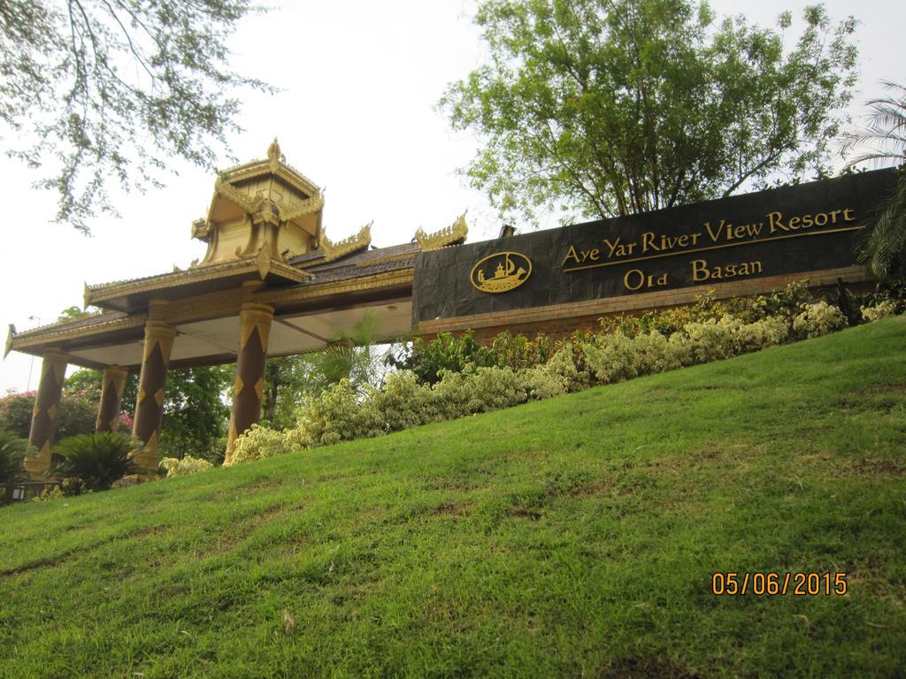 Aye Yar River View Resort Bagan Exteriör bild