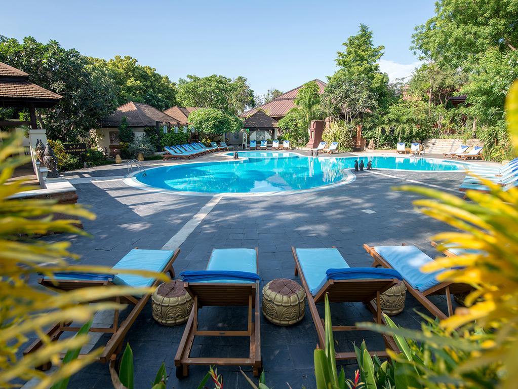Aye Yar River View Resort Bagan Exteriör bild