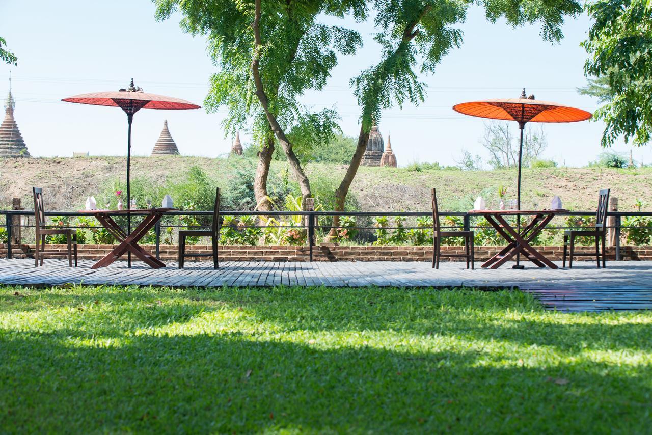Aye Yar River View Resort Bagan Exteriör bild