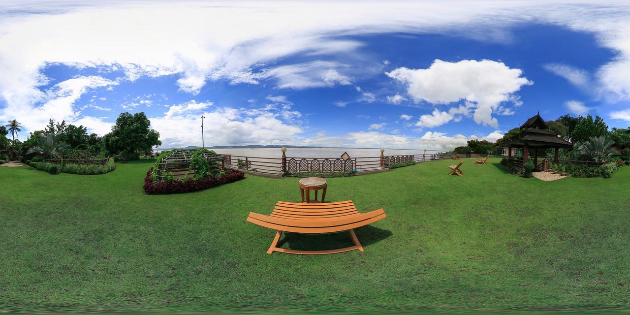 Aye Yar River View Resort Bagan Exteriör bild